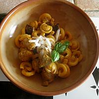 recette Cappelletti, saucisse et aubergine.