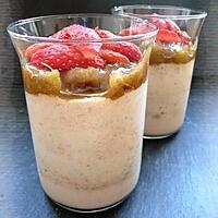 recette Mousse de bananes & confit de rhubarbe sous lit de fraises