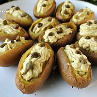 recette Pommes de terre farcies à la ricotta , pesto .