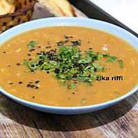 recette SOUPE DE POIS CASSES AUX TOMATES ET PÂTES FRAÎCHES MAISON ( R'MOU OU KORSSA )