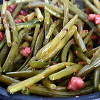 recette Poêlée  de haricots verts aux oignons et lardons