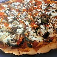 recette Pizza aux courgettes et chèvre frais