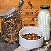 recette GRANOLA AUX EPICES, GRAINES, FRUITS A COQUE, FRUITS SECS