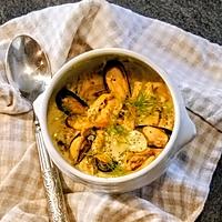 recette SOUPE DE MOULES CRÉMEUSE AU SAFRAN.
