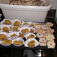 recette petit feuilletés aux noix(c'est les gateaux a gauche de l'image)