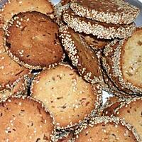 recette PETITS BISCUITS AUX GRAINES DE SESAME