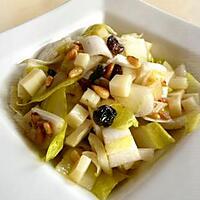 recette Salade d'endives, aux pignons, raisins secs, Ossau-Iraty & miel