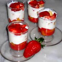 recette CREME°DE°MASCARPONE°FRAISES°ET°BANANE