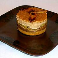 recette Spéculoos’addict : base biscuitée aux spéculoos, pâte de spéculos, mousse spéculos et cœur fondant aux pommes.