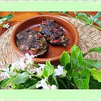 recette Aubergines  farcies au poivron rouge et  olives noires