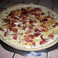 recette Tarte pommes de terre, coulommiers et jambon sec.