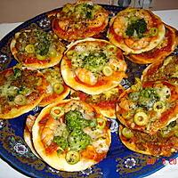 recette MINI PIZZA (SAUMON,CREVETTE,BROCOLI)