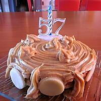 recette PETIT GATEAU D ANNIVERSAIRE A LA CREME PRALINE (POUR MON PAPA)