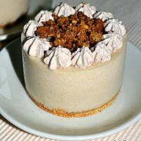 recette Entremets poires à la chantilly au chocolat au lait et crumble noisettes