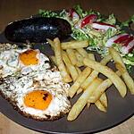recette Plato Combinado....Morcillas con huevos....( Typique d'Espagne...)...Boudins aux oeufs...Plat complet... facil.... et rapide...