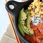 recette ** Cuisine japonaise : Chirashi ou Chirachi au Saumon, avocat et omelette Tamogo yaki**