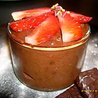 recette mousse croquante au chocolat et aux fraises