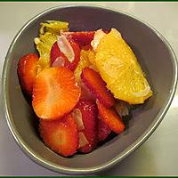 recette Salade de fraises et oranges aux amandes effilées et quatre epices