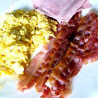 recette Brunch : oeufs brouillés et bacon