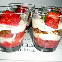 recette Tiramisu spéculoos et son coulis de fraise