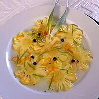 recette Carpaccio d'ananas sirop au citron vert aux poivres de Tasmanie