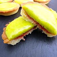 recette Tartelettes en habit rose et vert ( pistache-cerises)