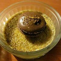 recette CREME BRULEE ET MACARONS AU CHOCOLAT PRALINE (ou comment utiliser les jaunes d oeufs)