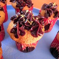 recette MINIS CUPCAKES AUX PEPITES DE CHOCOLAT ET GANACHE AU CHOCOLAT