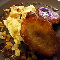 recette " Côtes de porc... caramélisées .. au miel et sa purée maison...."  Un vrai délice....