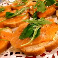 recette toast saumon-roquette