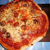 recette Pizza jambon,chorizo,fromage