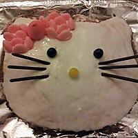 recette " Gâteau Hello Kitty...( Mousses Poires Chocolat....) pour  la jolie Kenza...."