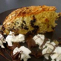 recette " Gâteau pépites de chocolat...amandes...garni de Nutella et Chantilly...."